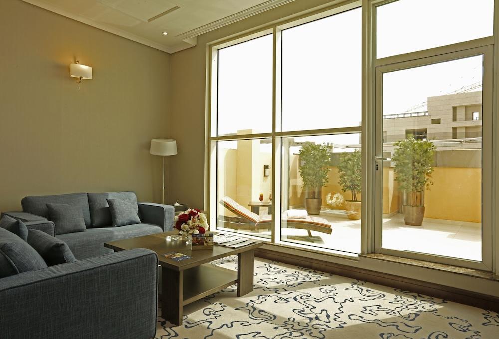 Swiss Flora Inn Hotel Riadh Exterior foto
