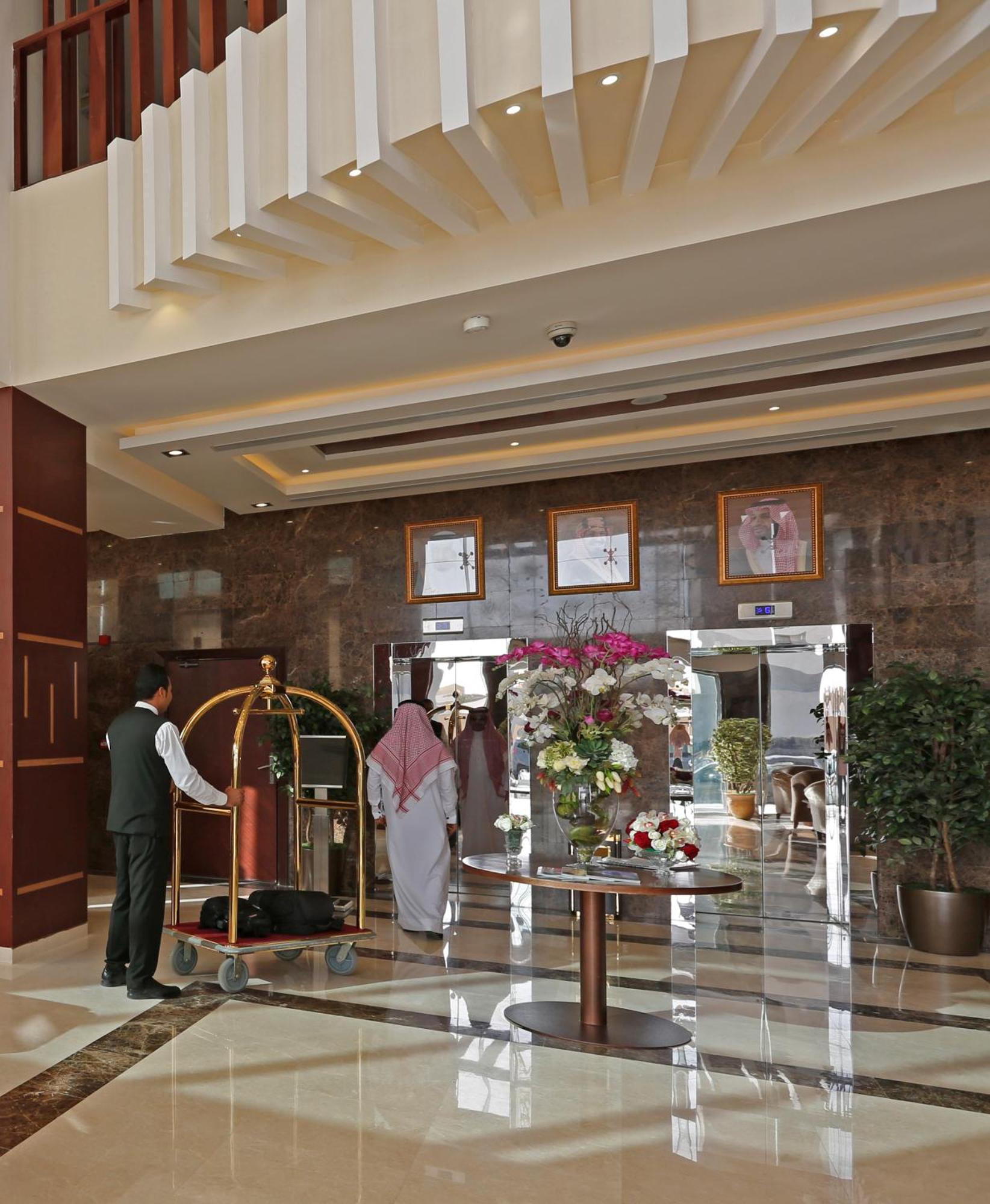 Swiss Flora Inn Hotel Riadh Exterior foto