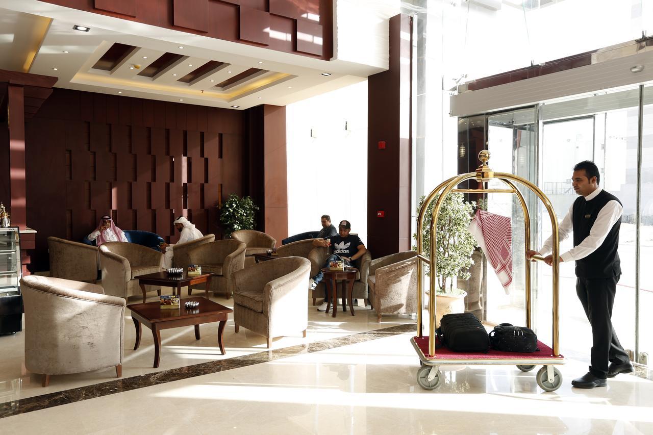 Swiss Flora Inn Hotel Riadh Exterior foto