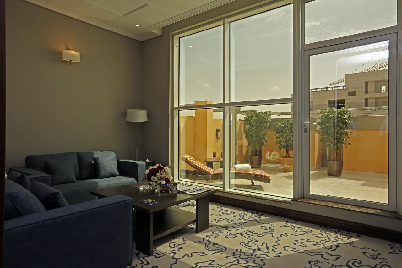 Swiss Flora Inn Hotel Riadh Exterior foto