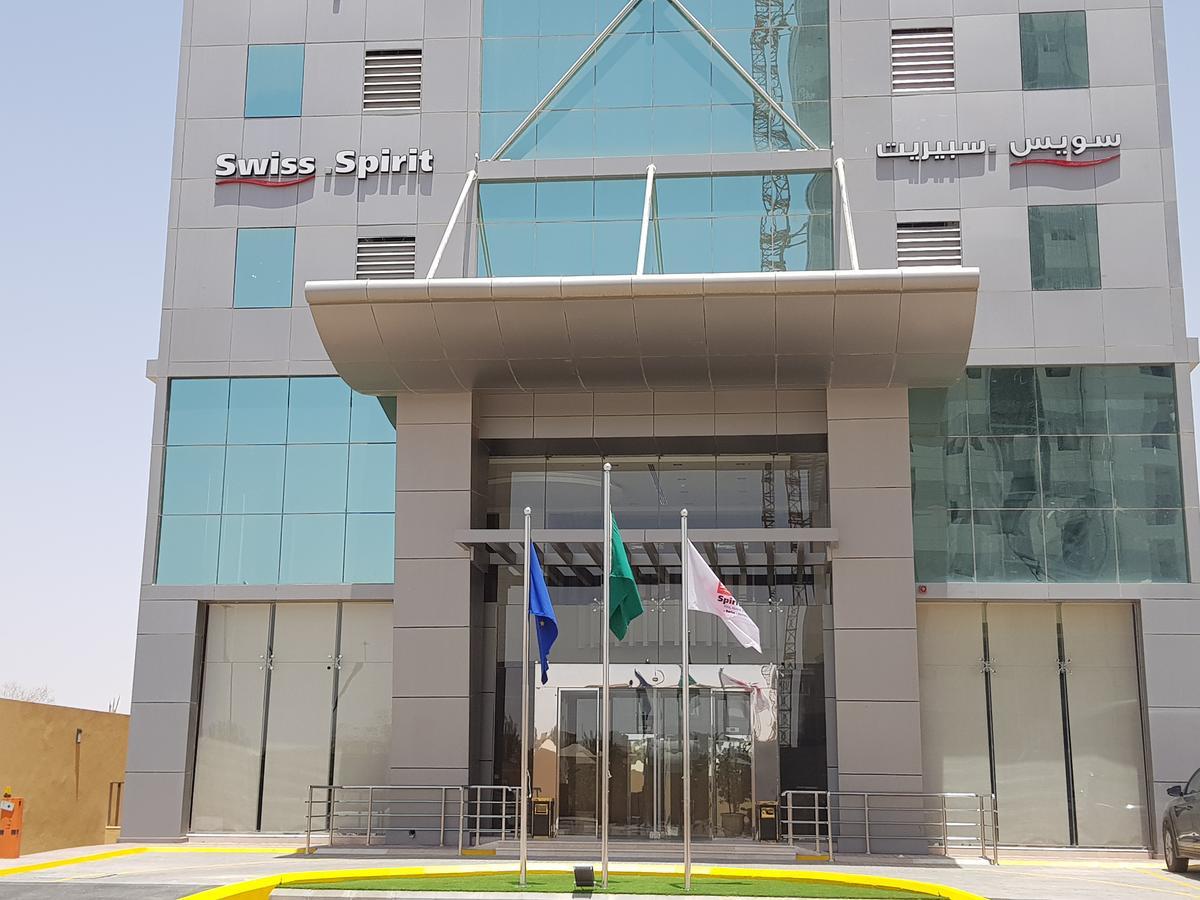 Swiss Spirit Hotel & Suites Metropolitan Riadh Exterior foto