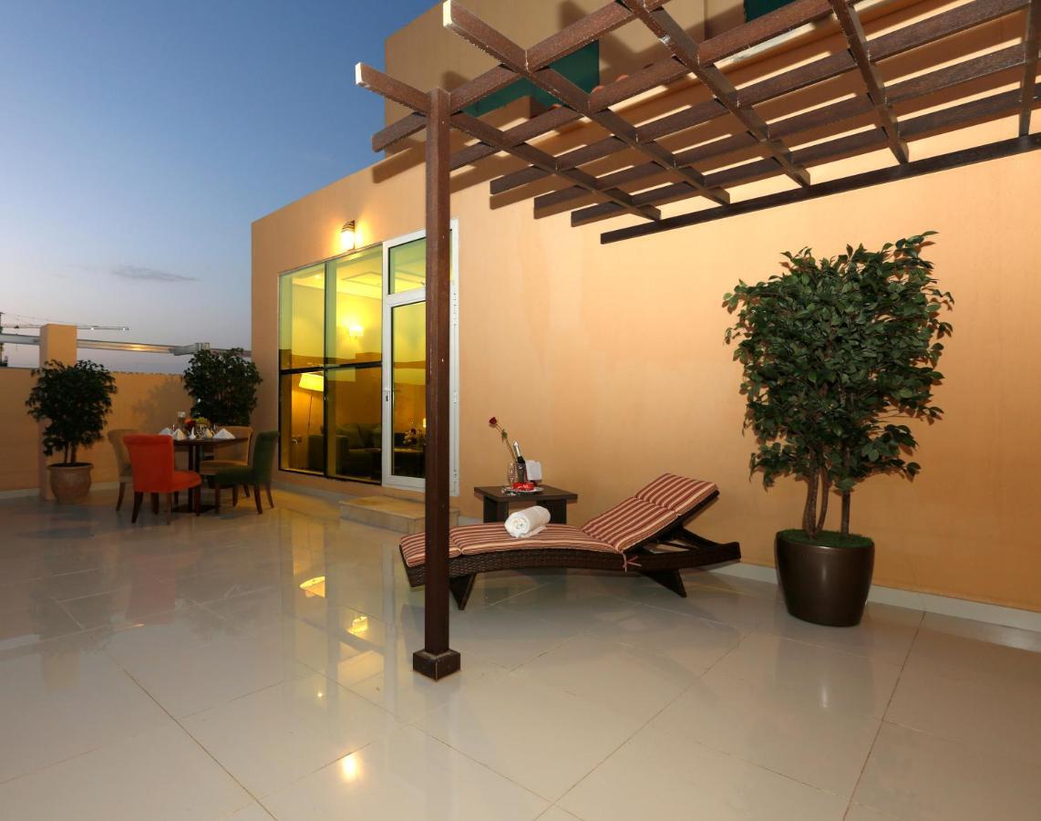 Swiss Flora Inn Hotel Riadh Exterior foto