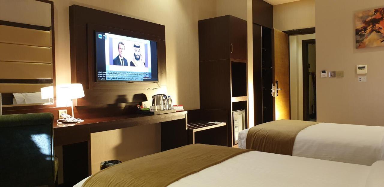 Swiss Flora Inn Hotel Riadh Exterior foto